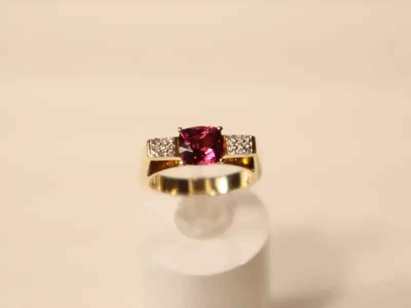 bague rubis Voiron